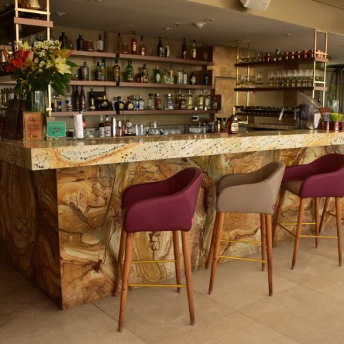 Bar Hotel El Dorado en Granito Mito (2)