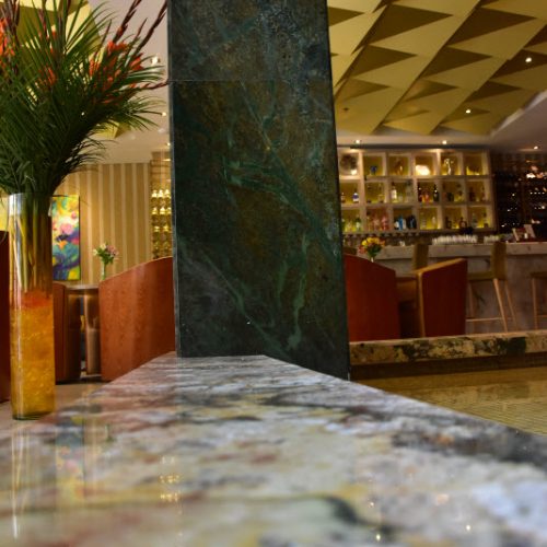 Columna Hotel El Dorado Granito Verde Indiano