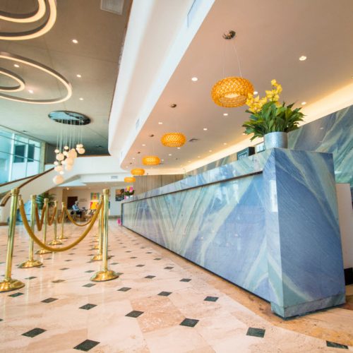 Lobby Hotel Hilton Cartagena en Granito Astral Blue a Libro Abierto (3)
