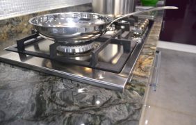 Mesón Granito Exótico Pacifico (2)