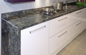 Mesón Granito Exótico Pacifico