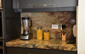 Mesón Granito Exótico Pacifico (3)